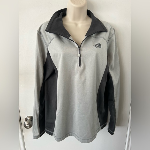 The North Face Other - The North Face Pullover M